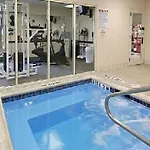 Holiday Inn Express & Suites Arlington North - Stadium Area By Ihg 